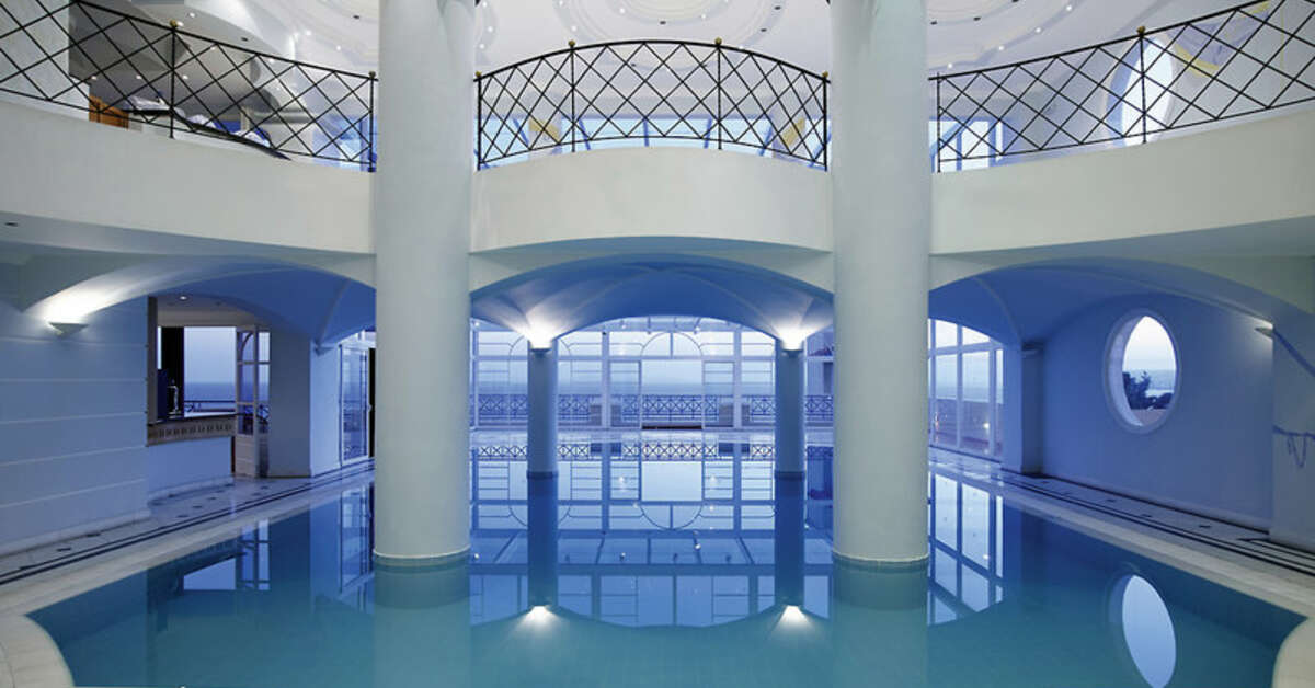 Een foto van het zwembad bij Mitsis Summer Palace Beach Hotel