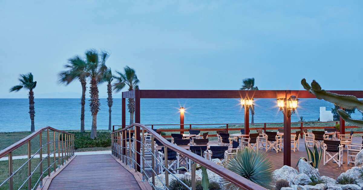 Een foto van het terras bij All Senses Nautica Blue Exclusive Resort
