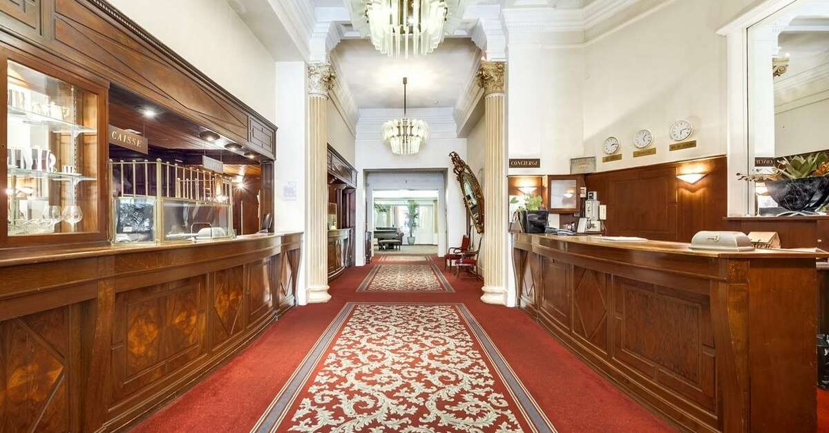 Een foto van het interieur van Normandy Le Chantier Hotel