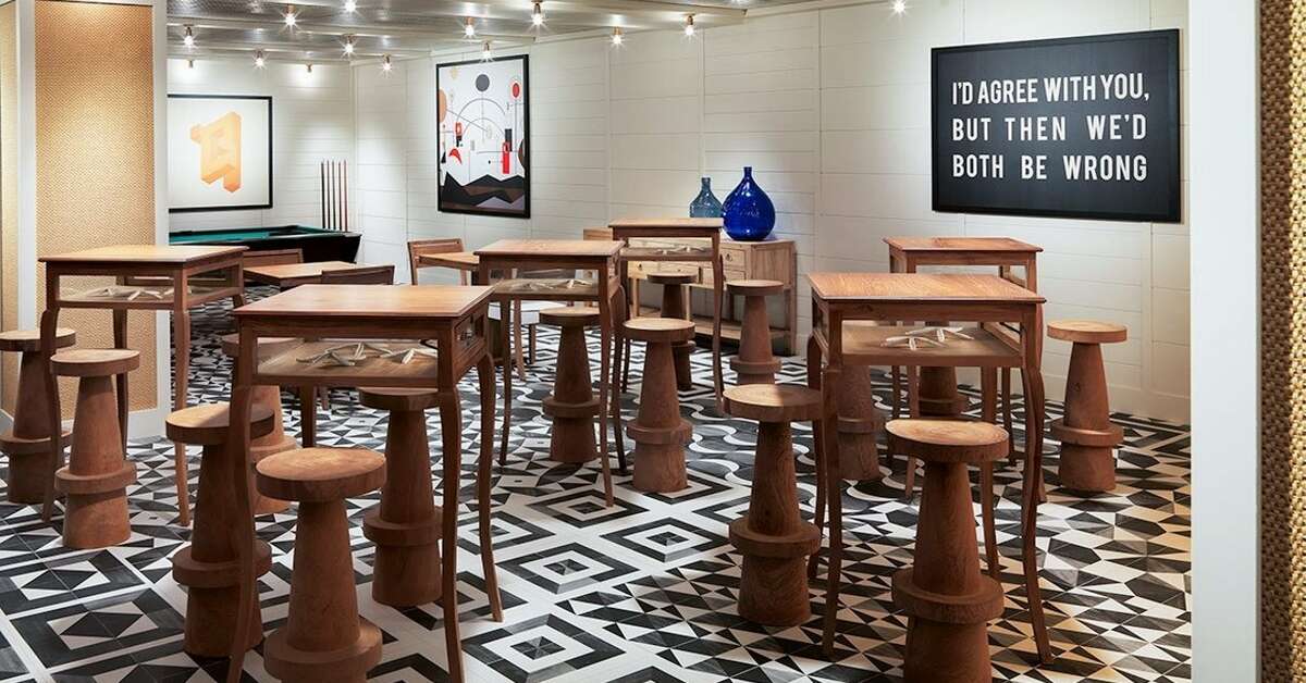 Een foto van het interieur van H10 Vintage Salou