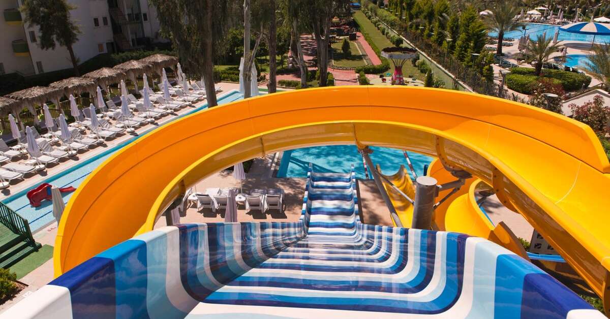 Ein Foto vom Pool im Botanik Hotel & Resort