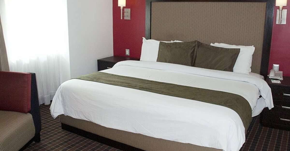 Ein Foto Hotel & Suites PF