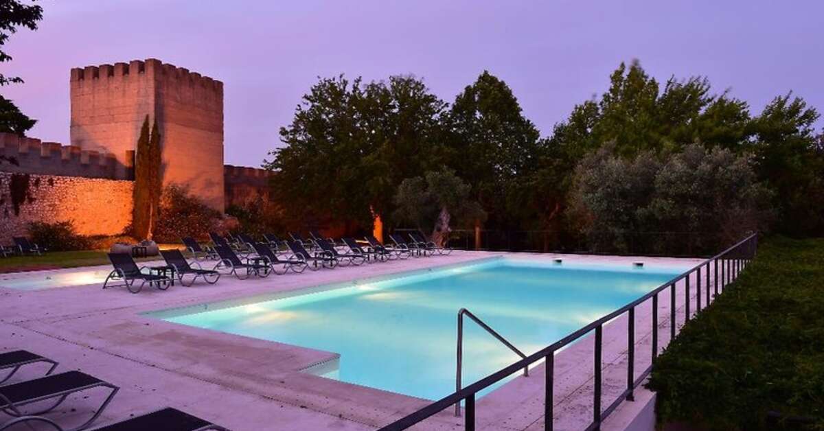 Een foto van het zwembad bij Pousada Castelo Alcacer Do Sal