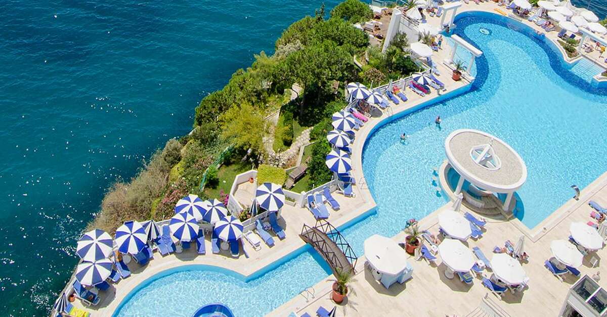 Ein Foto von einer Übersicht des Korumar Hotel De Luxe