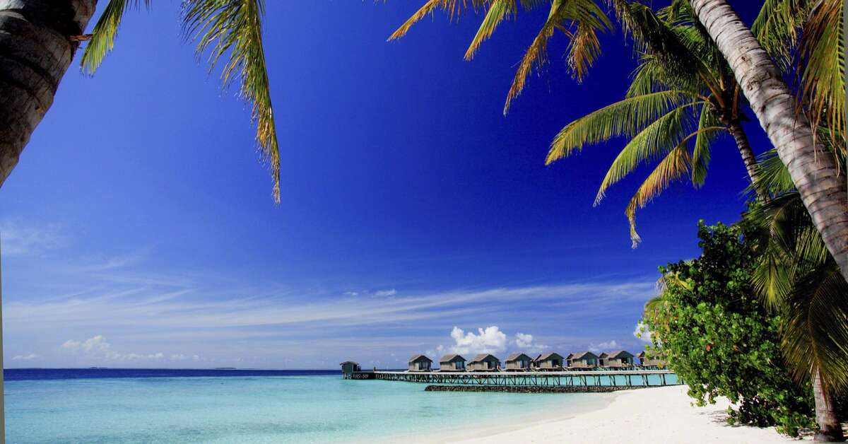 Een foto van de buitenkant van Centara Ras Fushi Resort & Spa Maldives