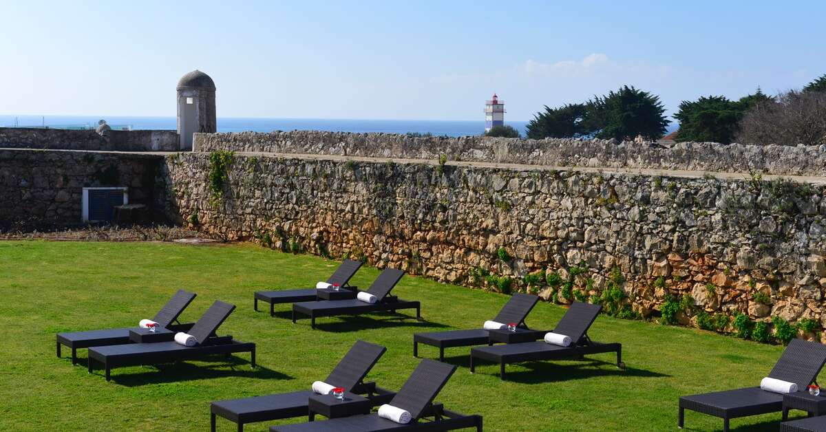 Een foto van het terras bij Pestana Cidadela Cascais