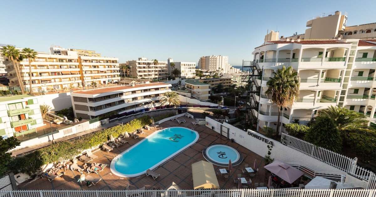 Een foto van het zwembad bij Appartementen Dorotea