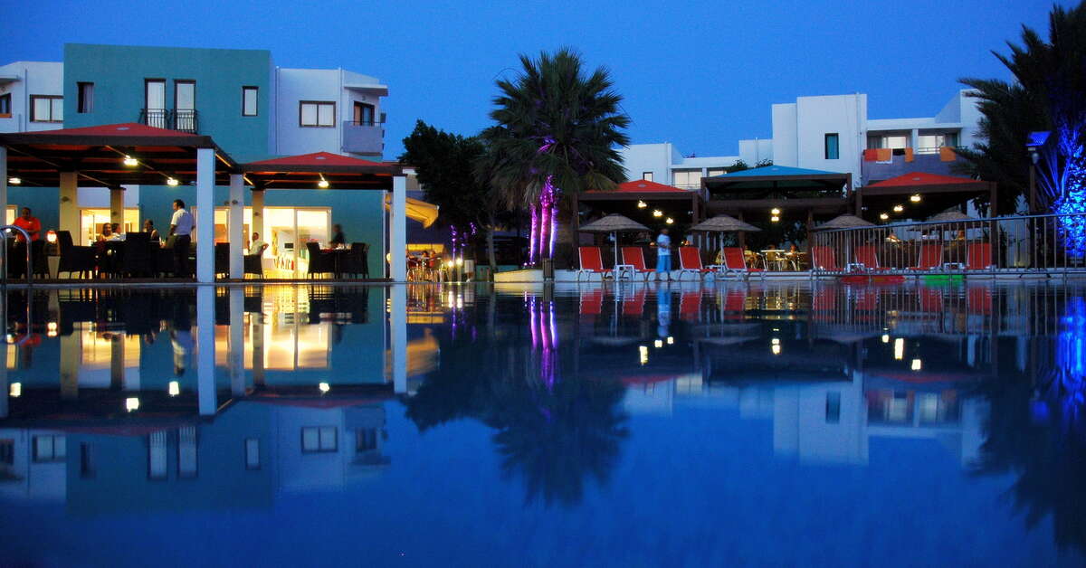 Ein Foto vom Pool im Solana by Yelken