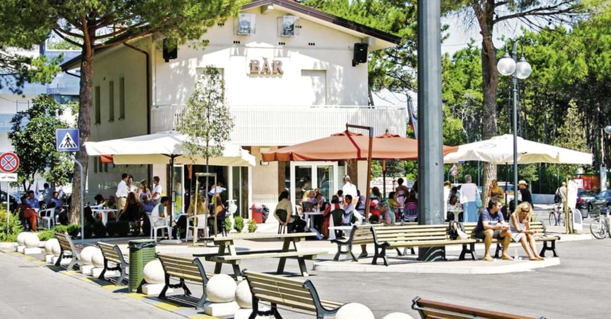 Een foto van de buitenkant van Bella Italia Efa Village Sport & Family