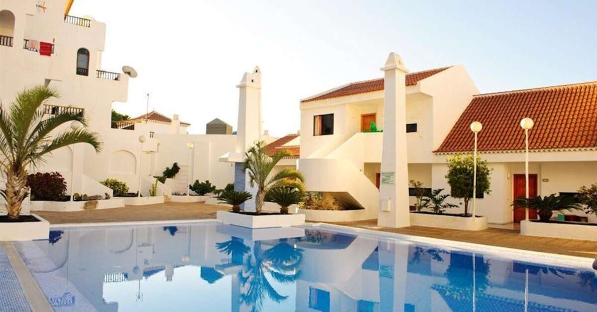 Een foto van het zwembad bij Garajonay Appartementen