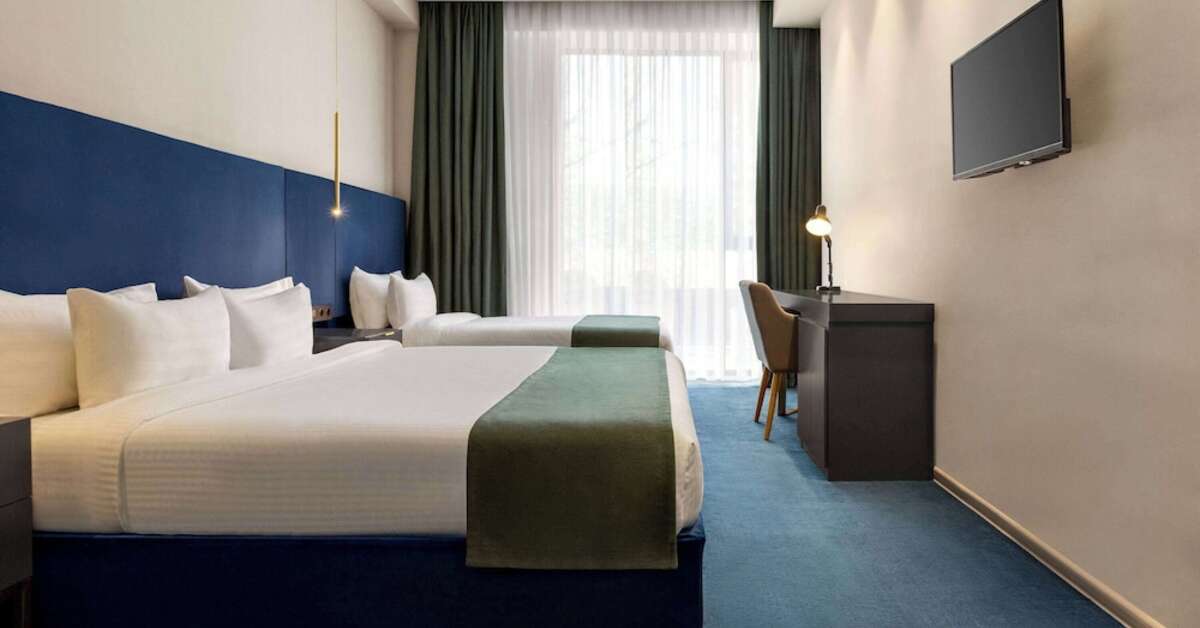 Een foto van Ramada by Wyndham Tbilisi Old City