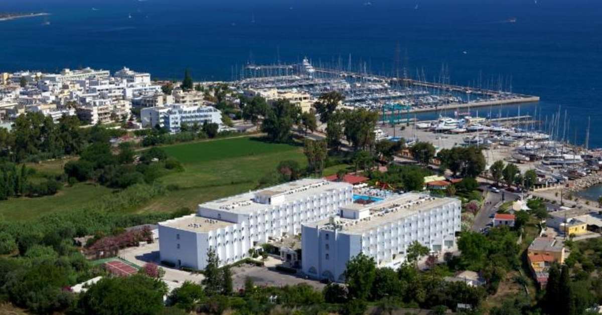 Ein Foto von der Außenansicht des Hotel Continental Palace