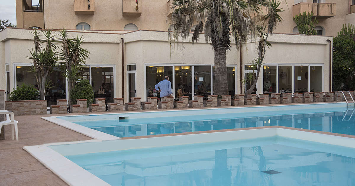 Een foto van het zwembad bij Hotel Club Eloro