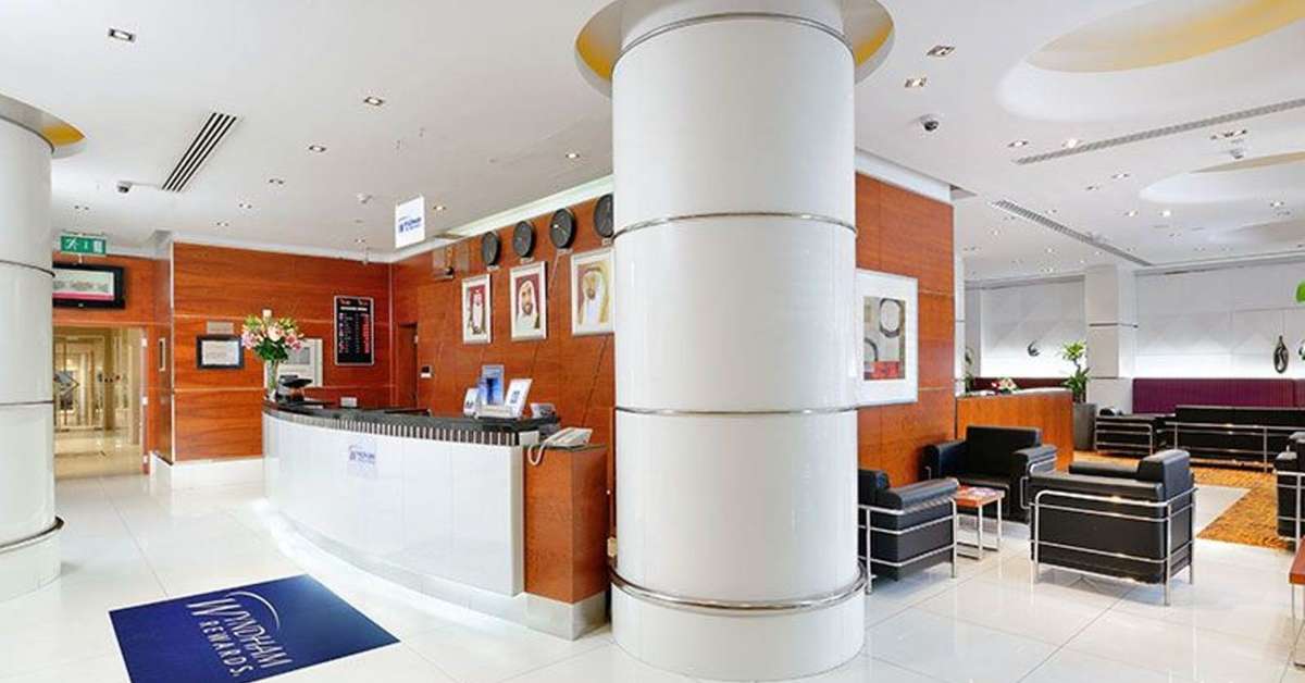 Een foto van het interieur van Golden Sands Hotel Sharjah