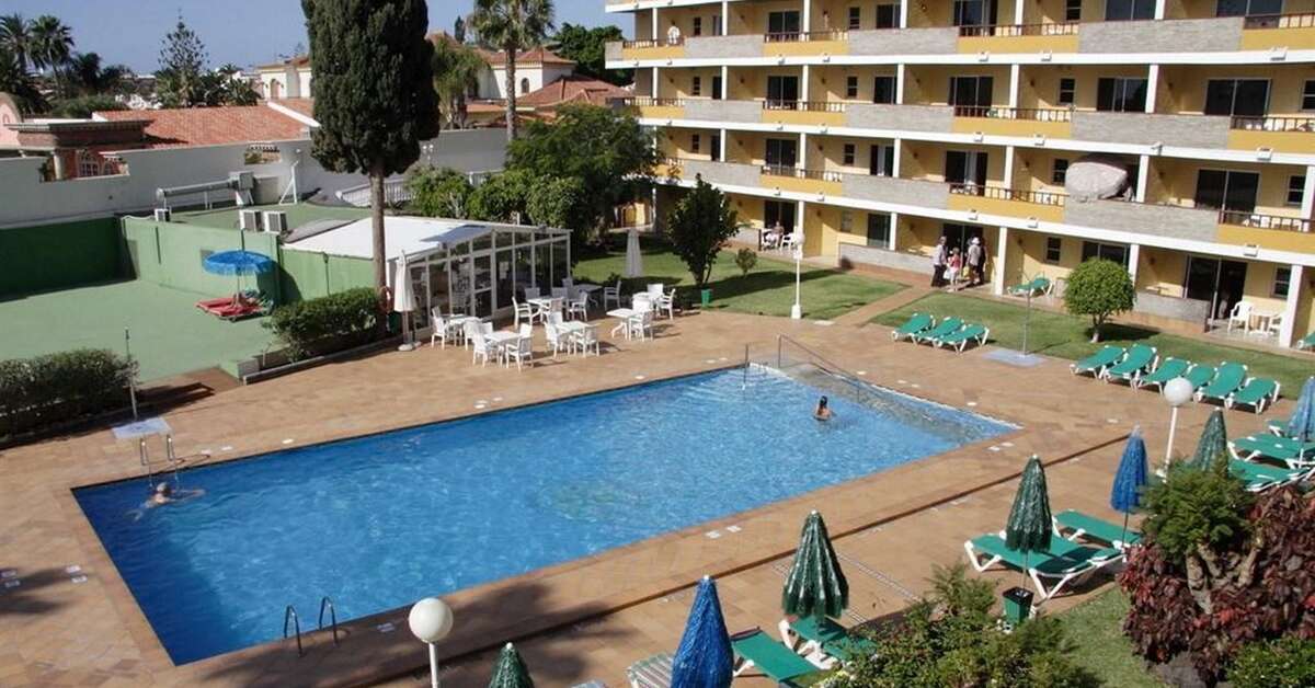 Een foto van het zwembad bij Appartementen Los Tilos