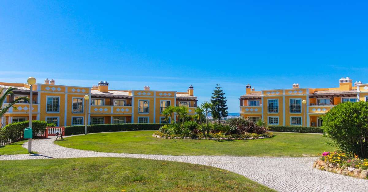 Ein Foto von der Außenansicht des Colina Da Lapa