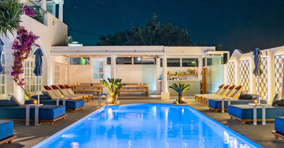 Een foto van het zwembad bij Aressana Spa Hotel & Suites