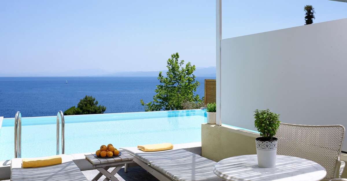 Ein Foto vom Pool im Atrium Hotel Skiathos