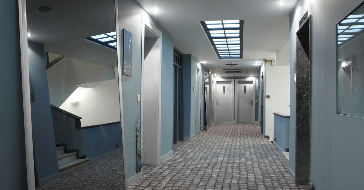Een foto van het interieur van City Hotel Thessaloniki