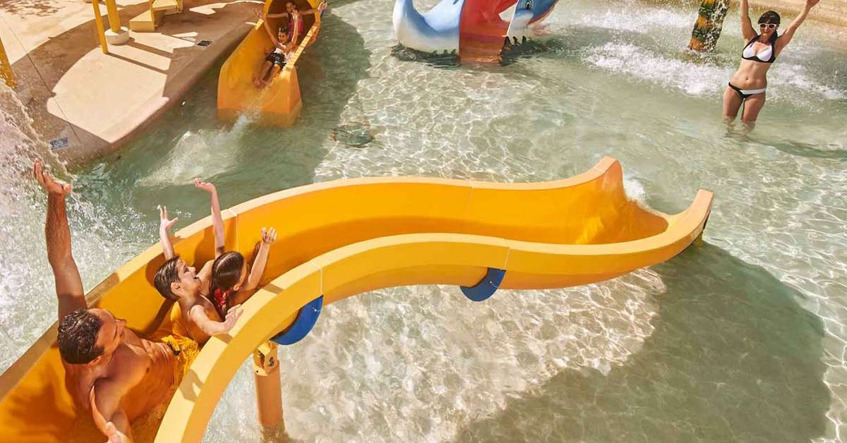 Een foto van het zwembad bij Park Royal Cancun All Inclusive