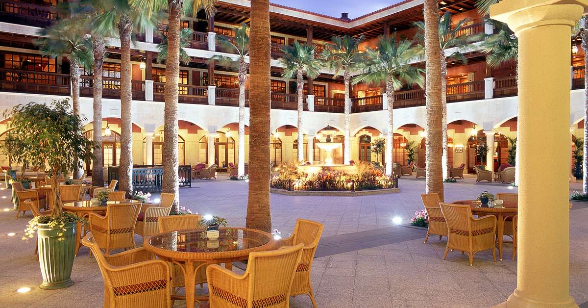 Een foto van de buitenkant van Elba Palace Golf Boutique Hotel