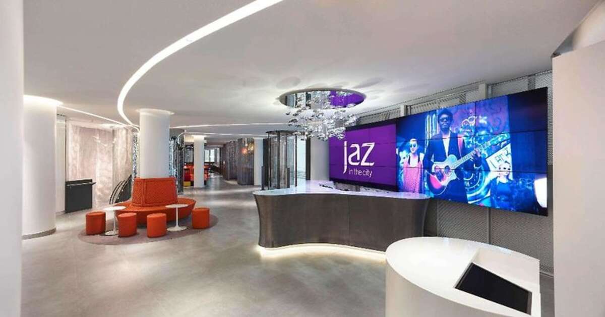 Een foto van Jaz in the city Stuttgart