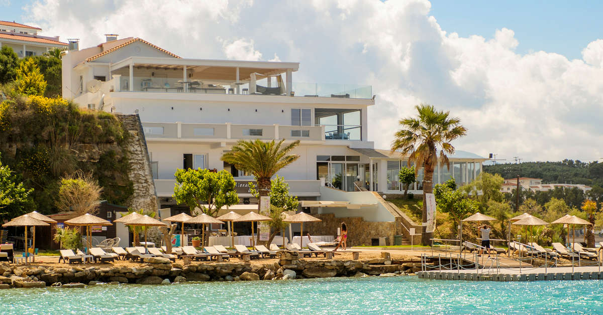 Een foto van het strand bij Alexandra Beach Resort