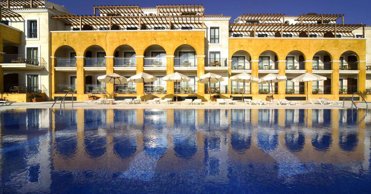 Een foto van een overzicht van Barcelo Costa Ballena Golf & Spa