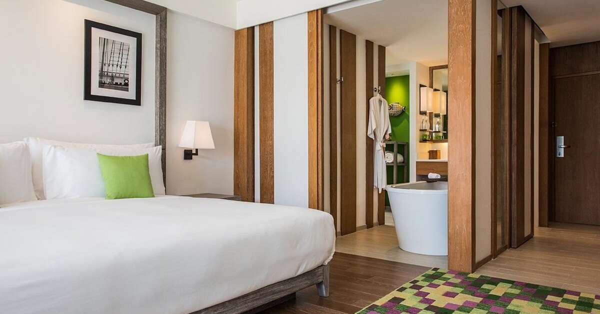 Een foto van The Nai Harn Phuket
