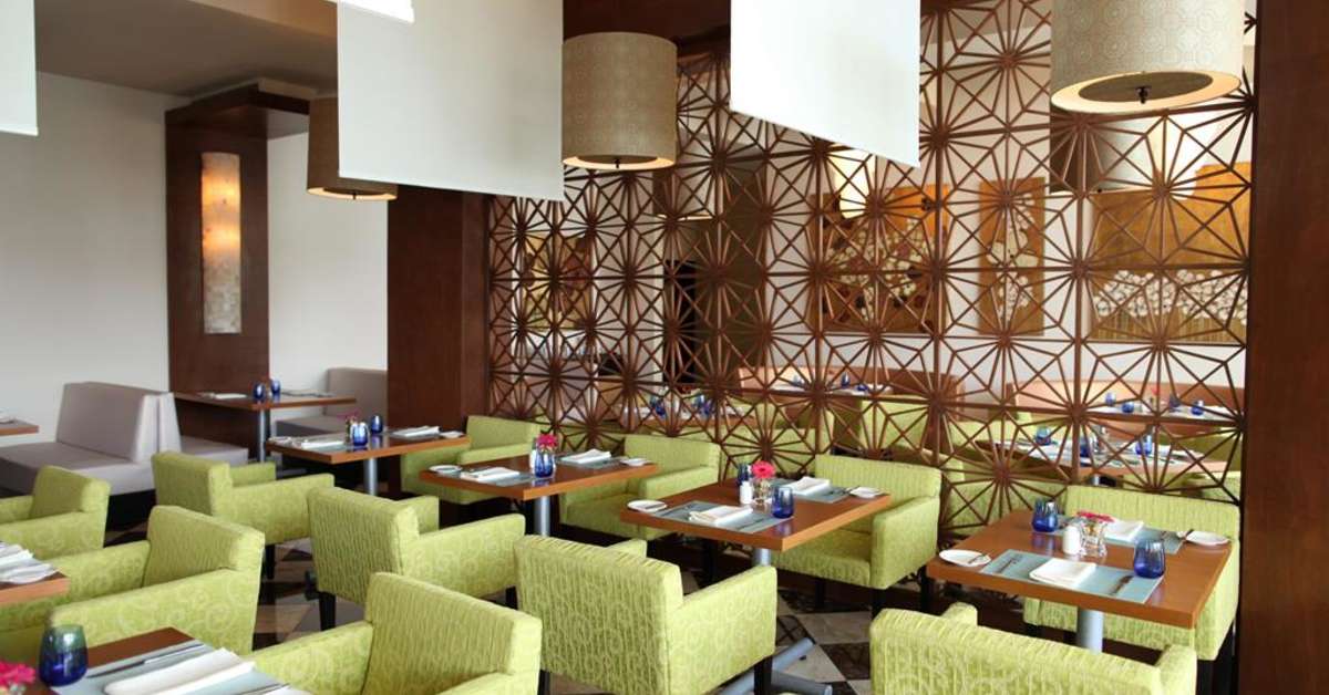 Een foto van de faciliteiten bij The Fives Beach Hotel & Residences