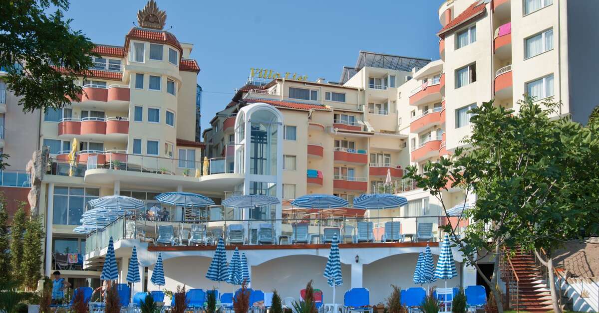 Ein Foto von der Außenansicht des Villa List Hotel