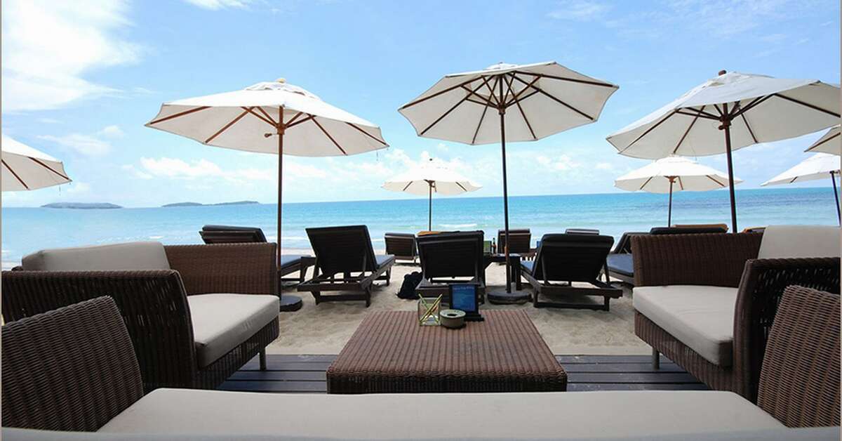 Een foto van het terras bij Impiana Resort Chaweng Noi
