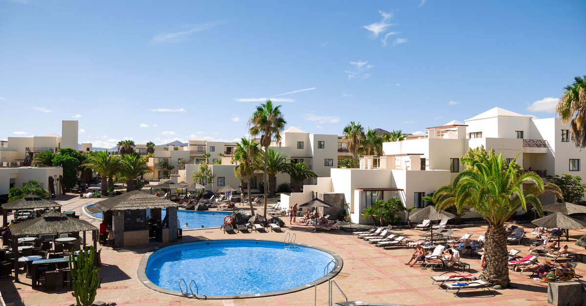 Een foto van het zwembad bij Vitalclass Lanzarote Sports & Wellness Center