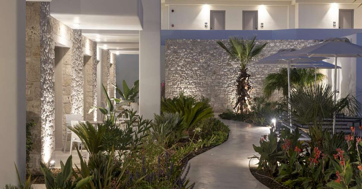 Een foto van de buitenkant van Oneiro Boutique Hotel