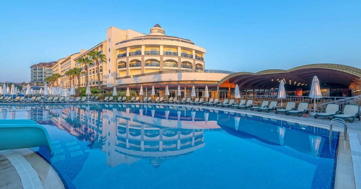 Een foto van het zwembad bij Port River Hotel & Spa