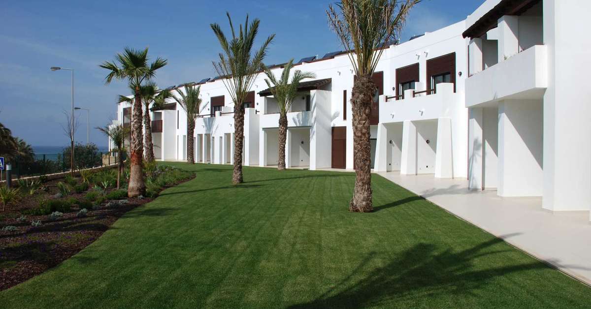 Een foto van de buitenkant van Belmar Spa & Beach Resort