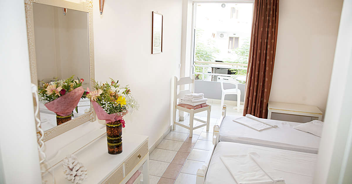 Een foto van Theonia Hotel