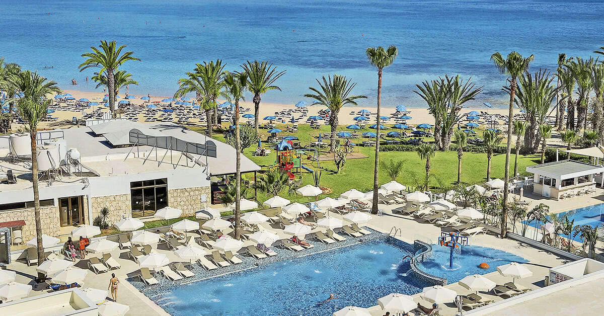 Ein Foto von einer Übersicht des Hotel Nelia Beach
