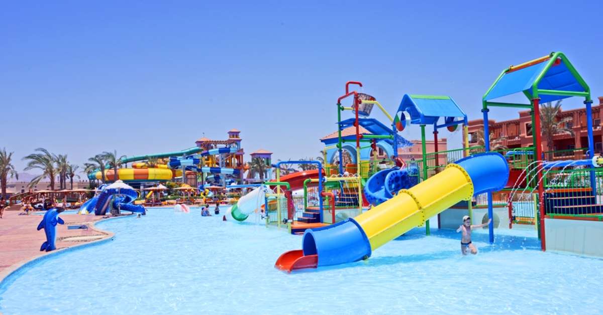 Een foto van het zwembad bij Charmillion Club Aquapark