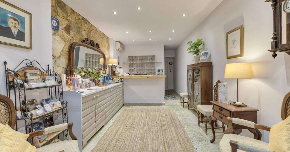 Een foto van het interieur van Hotel Vasilikos Beach