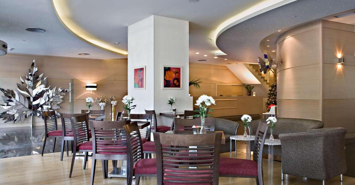 Een foto van het interieur van Amalia Hotel Athens