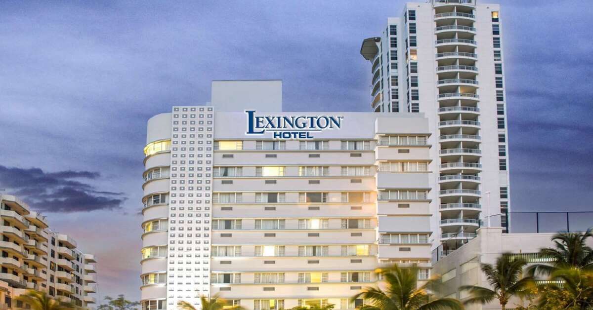 Een foto van de buitenkant van Lexington Hotel Miami Beach