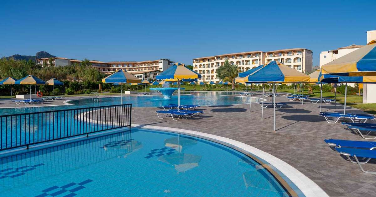 Een foto van het zwembad bij Myrina Beach Hotel