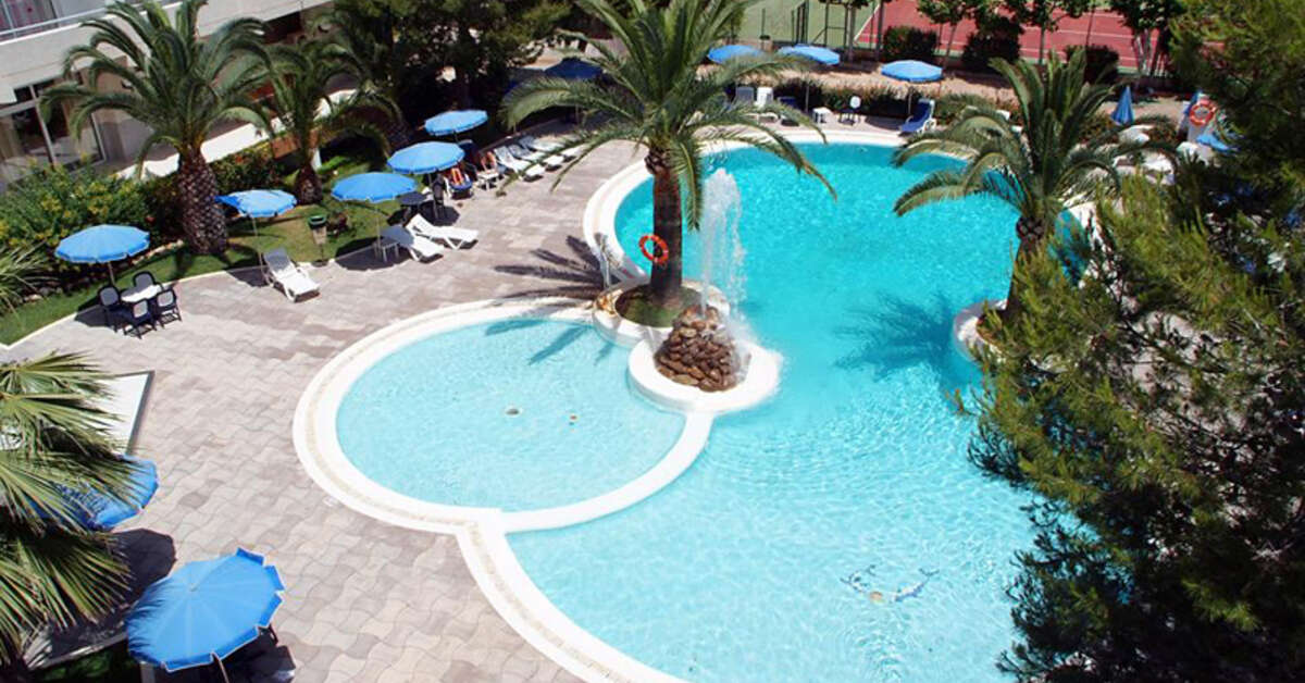 Een foto van het zwembad bij Hotel Spa Sagitario Playa
