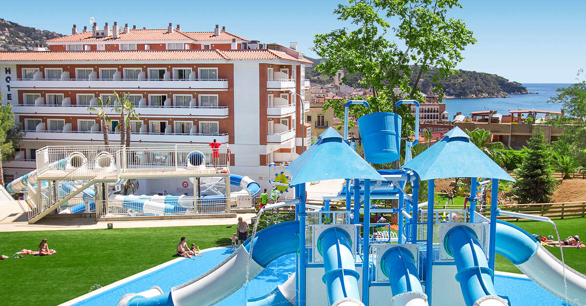 Een foto van het zwembad bij Hotel Gran Garbi Mar