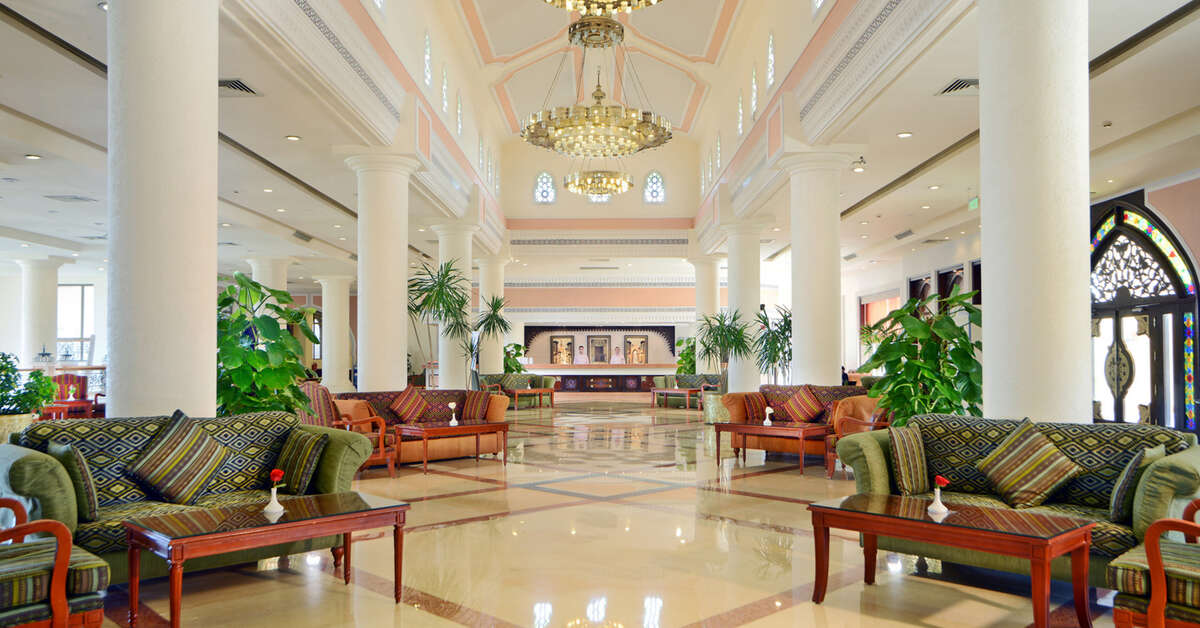 Een foto van het interieur van Charmillion Club Resort