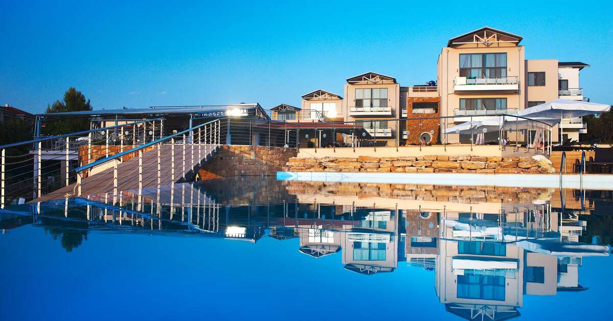 Een foto van het zwembad bij Istion Club & Spa