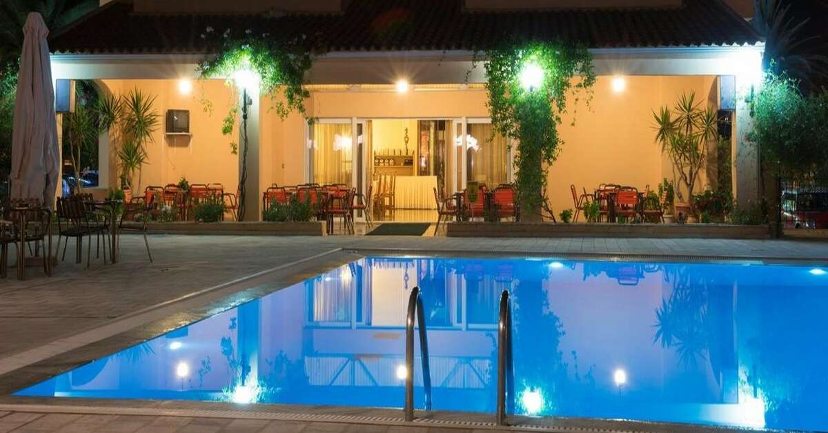 Een foto van het zwembad bij Sunset Hotel Corfu