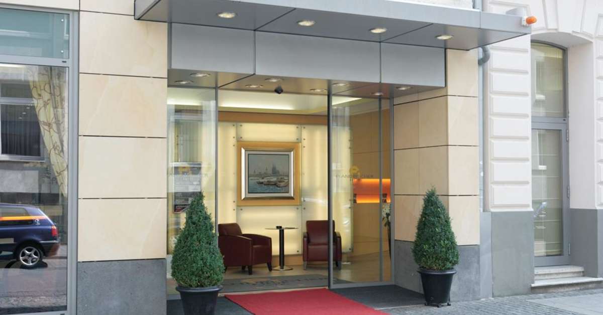 Een foto van de buitenkant van Flandrischer Hof Hotel