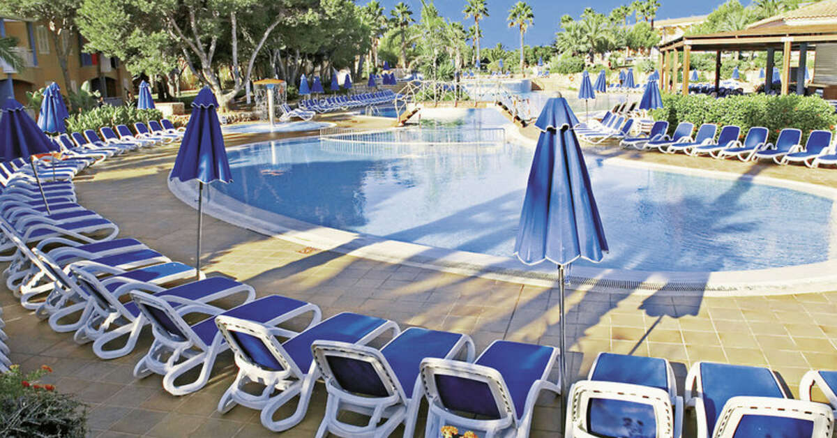 Een foto van het terras bij Hotel Princesa Playa